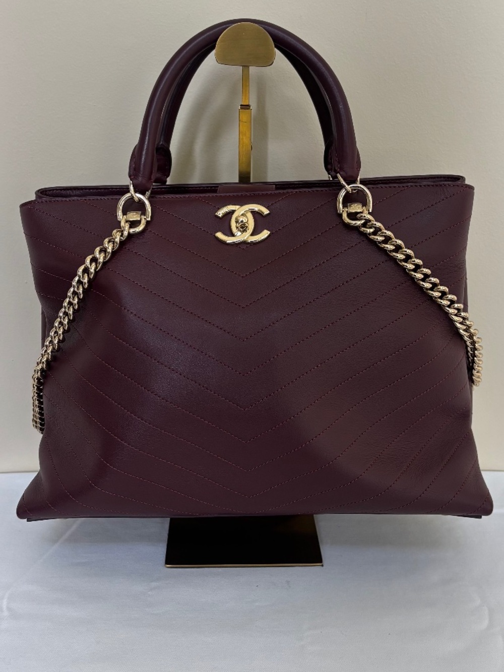 Chanel Chevron Shoulder Tote in Burgundy Chevon Pre-Owned